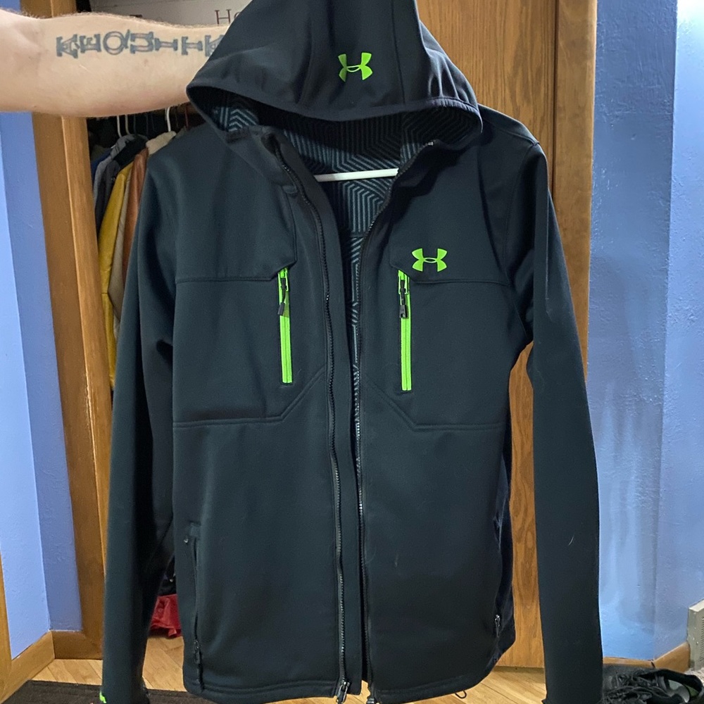 Under Armour jacket size medium!